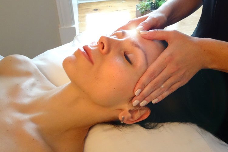Massage «La tête dans les nuages»