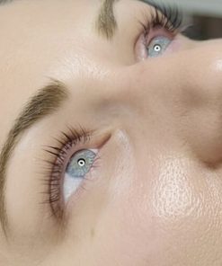 Rehaussement et teinture de cils